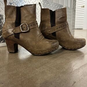 Dansko “Rihanna” Leather Studded Ankle Boots | EU 39 / US 8–8.5
